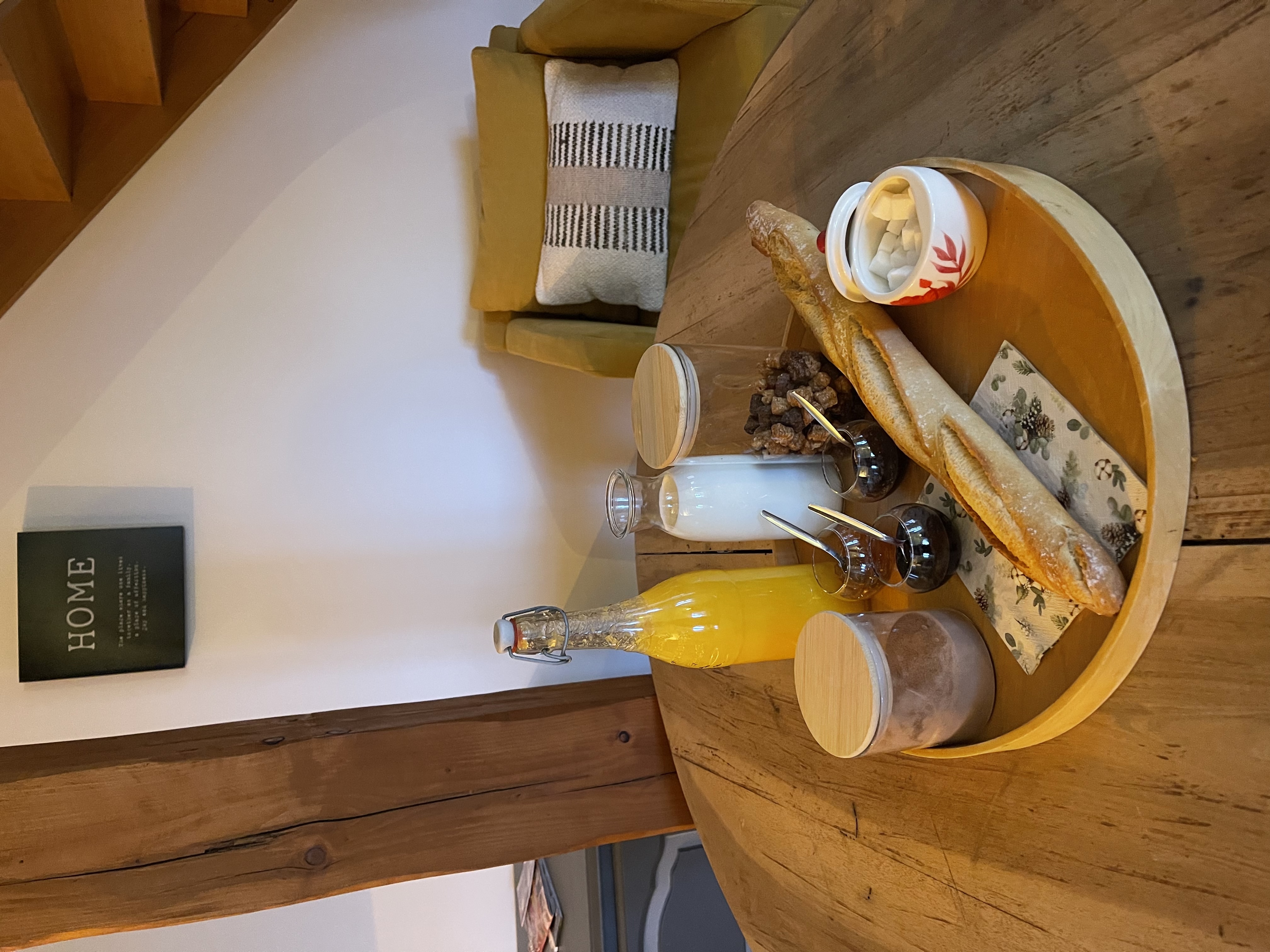 Bee on the Tree - Discover our cottage