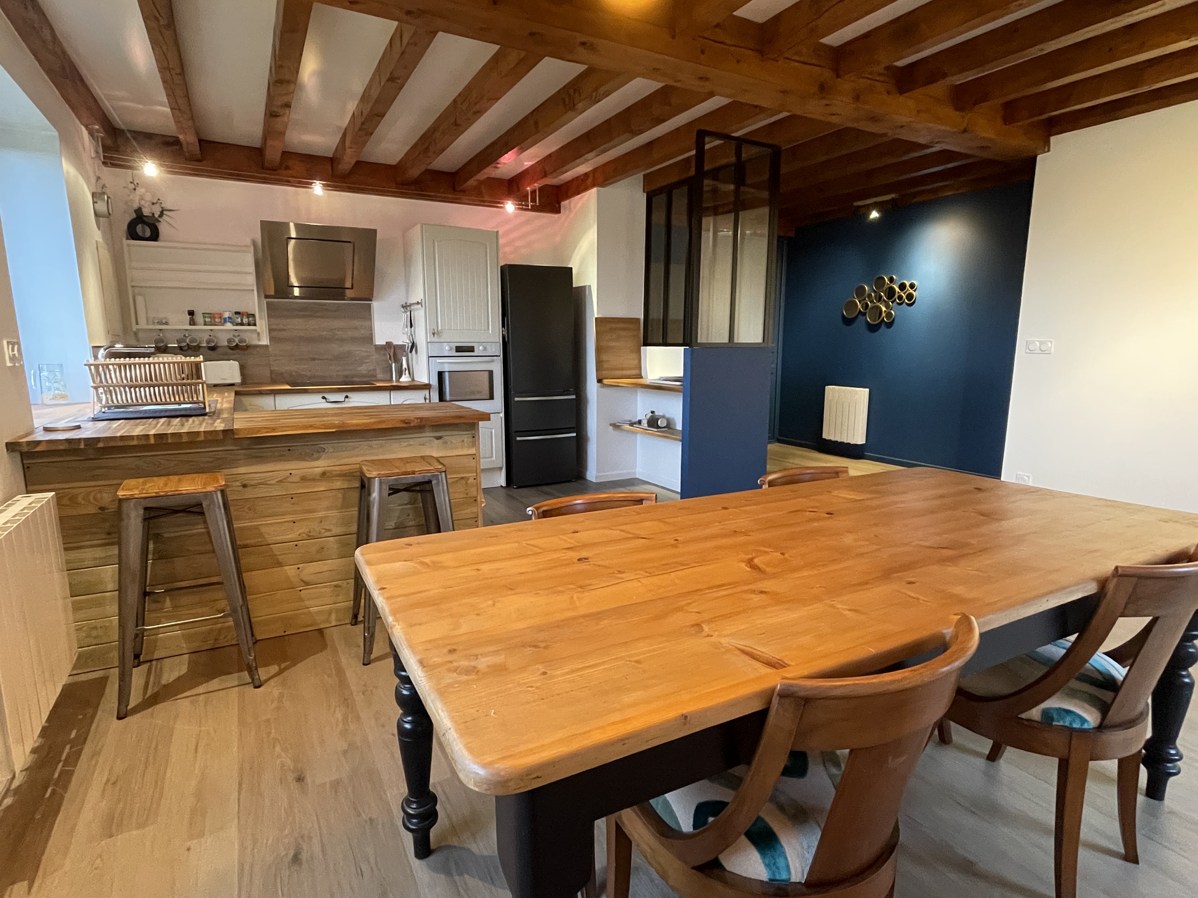 Bee on the Tree - Discover our cottage