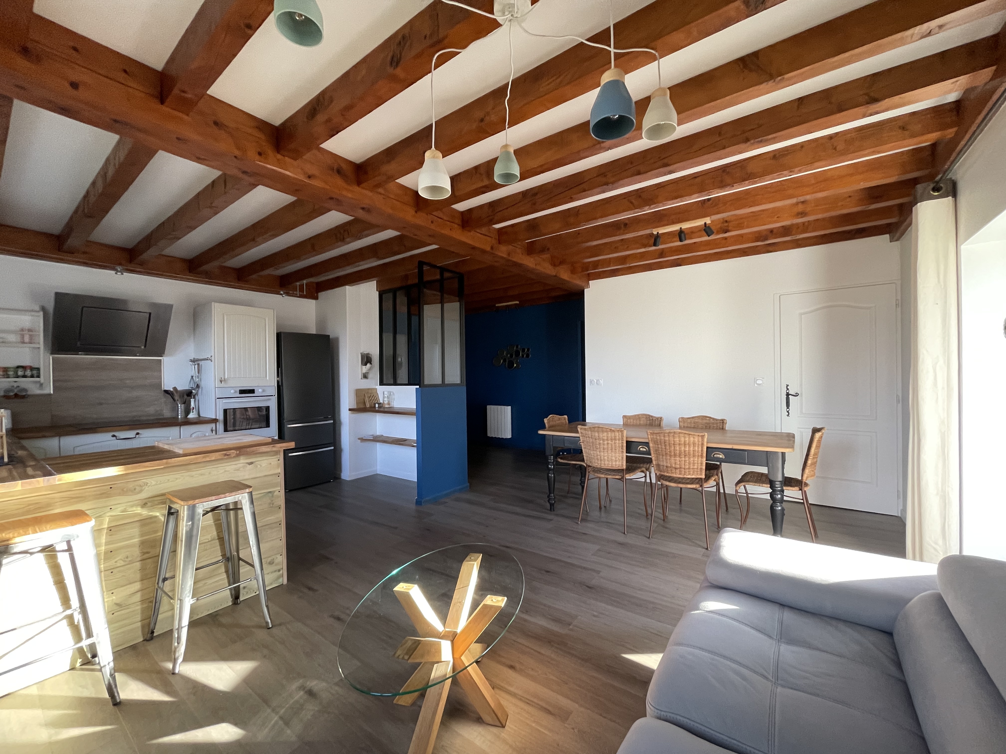 Bee on the Tree - Discover our cottage