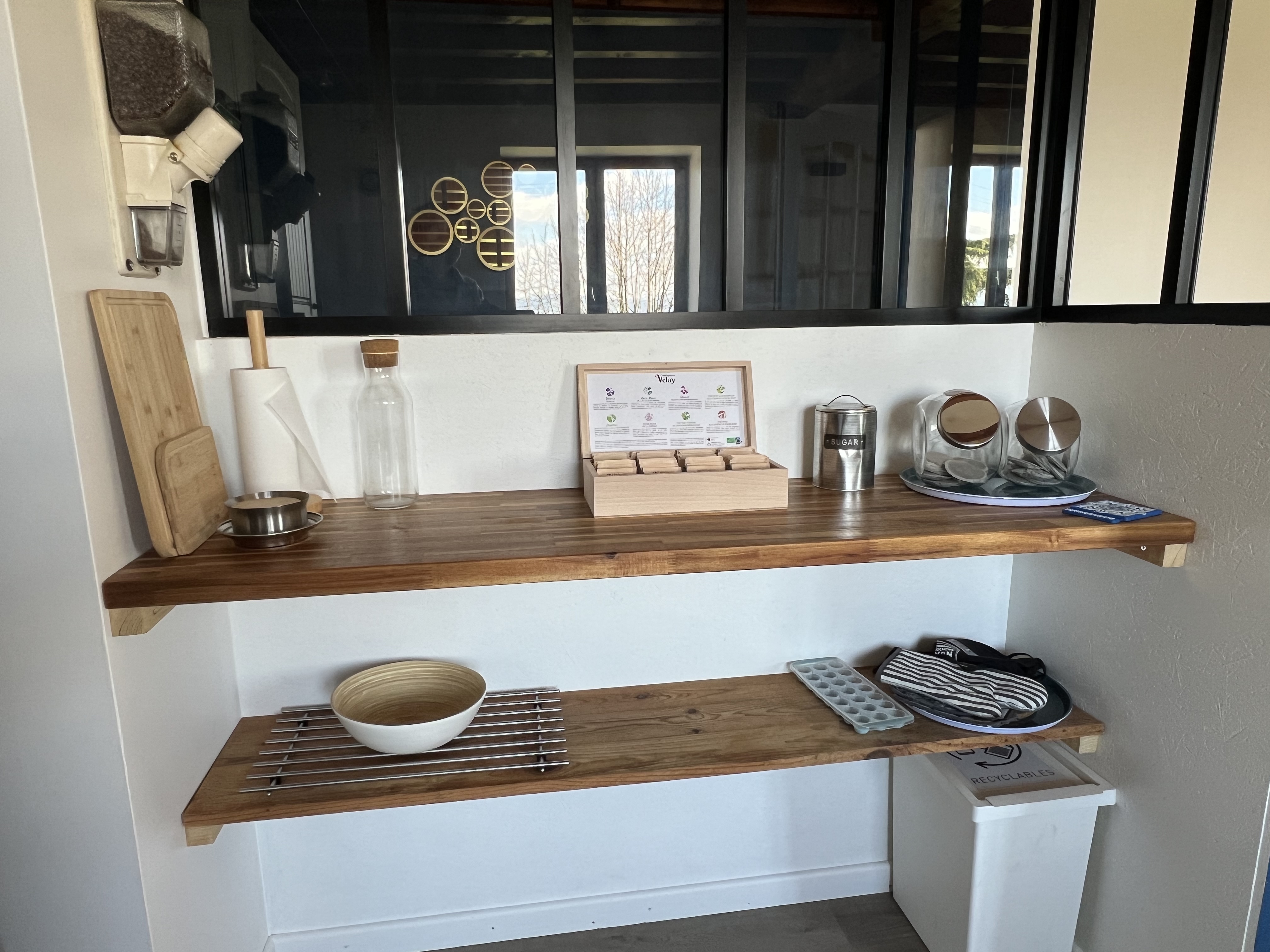 Bee on the Tree - Discover our cottage